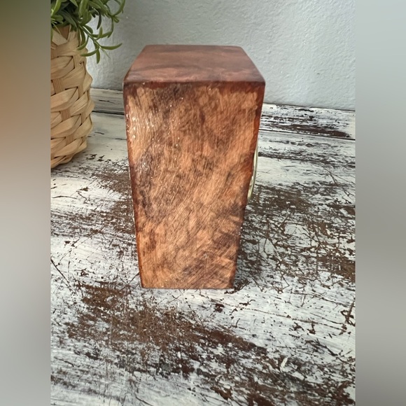 Vintage MCM Hand Carved Burl  Wood Desk Clock Works Mid Century 4.5"x4" - Picture 6 of 9